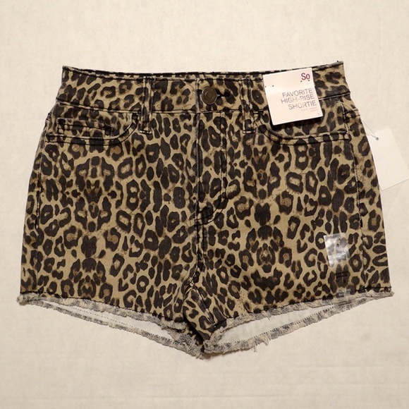 SO® Frayed Hem High Rise Shortie Shorts - Picture 3 of 3